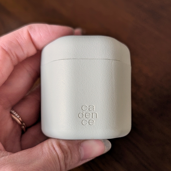 Cadence | Travel Haircare Set - Picture 3 of 6